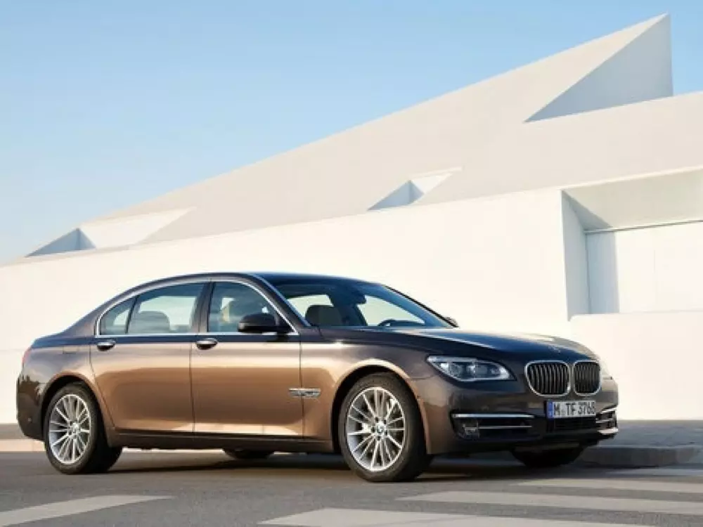 BMW 750 repair manual