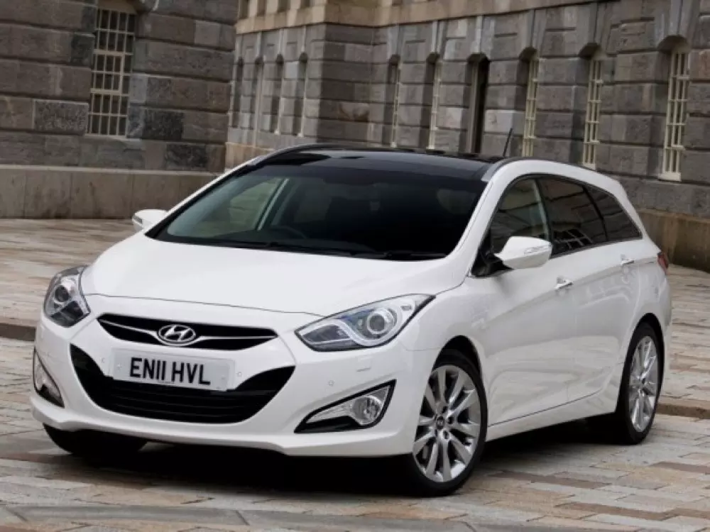 Hyundai i40 repair manual