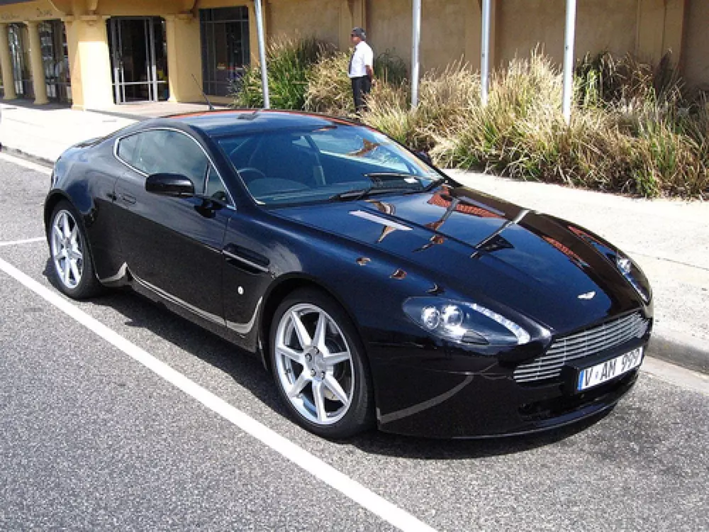 Aston Martin V8 Vantage repair manual